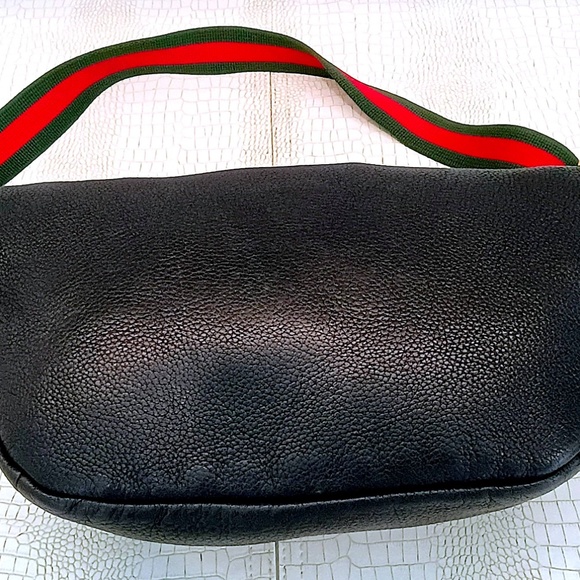 EXTREMELY RARE XXL Gucci Black Gucci Printed Bum Bag Crossbody Italian Calfskin. - Picture 6 of 16